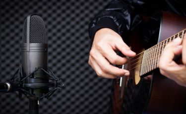 best microphone for recording classical guitar